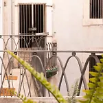 Civico 18 & Manzoni House カターニア