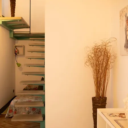 Civico 18 & Manzoni House דירה *