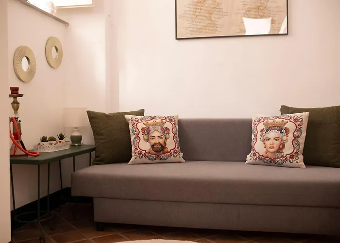 Civico 18 & Manzoni House Appartement Catane